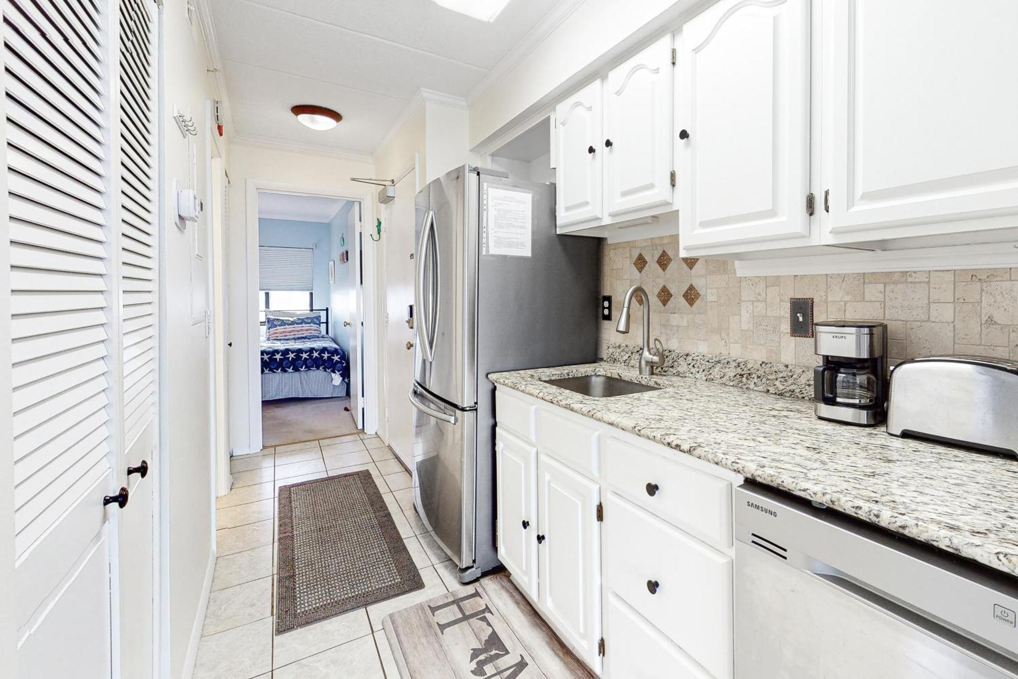 Pintail Point Condos Ошен Сити Номер фото
