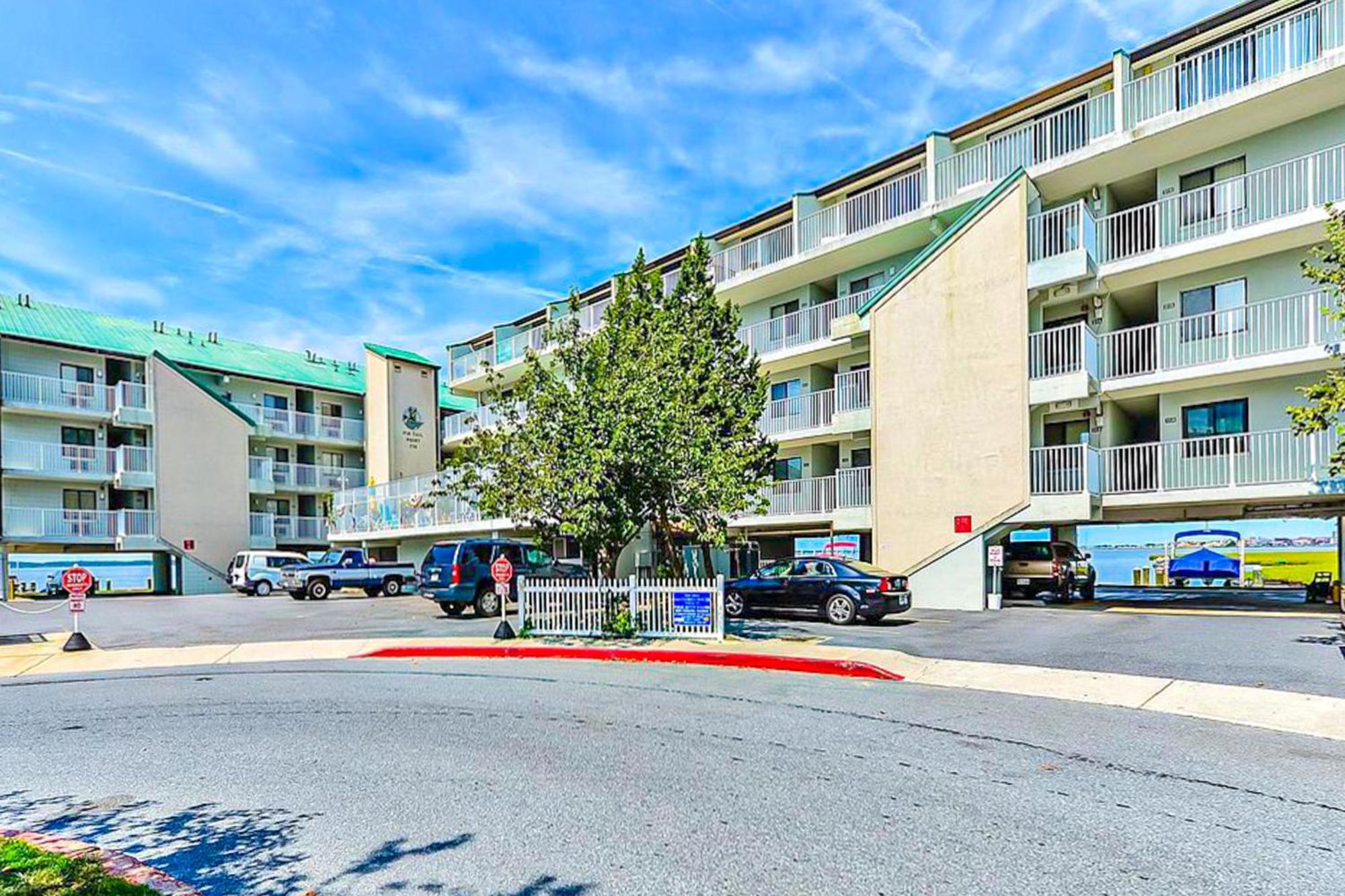 Pintail Point Condos Ошен Сити Номер фото
